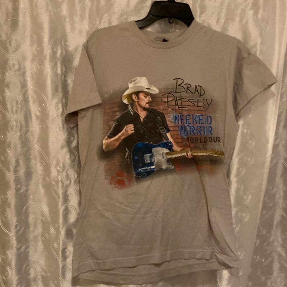 Brad Paisley Weekend Warrior World Tour Tan Concert Shirt Adult Size Small 🔥 YB1
